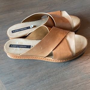 Alberto Fermani brown leather slip on sandals 38